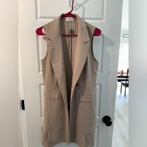 Women's Beige Sleeveless Vest